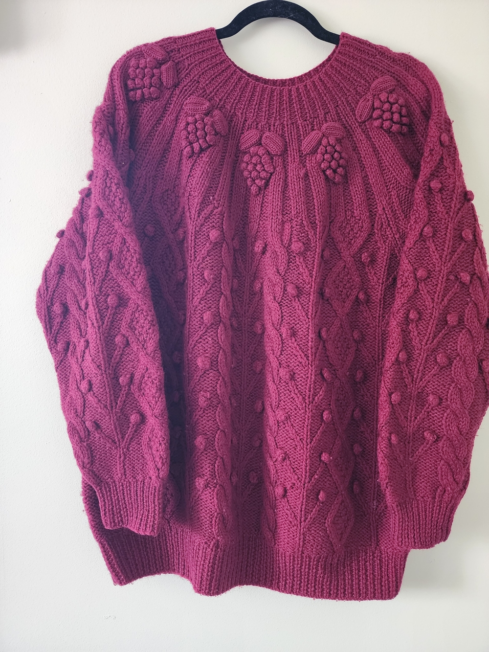 Vintage Hand Knit Le Moda Berry Cable Knit Crewneck Sweater